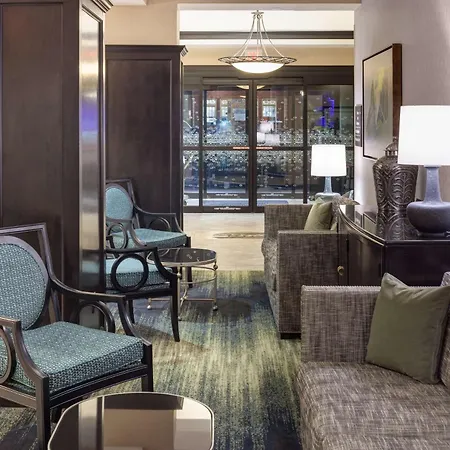 Hampton Inn & Suites Gainesville Downtown University-3