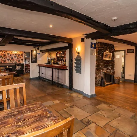 The Strawbury Duck Inn-2