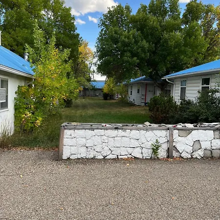 Bluebird Motel-2