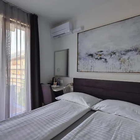 Hotel Luna Garni-3