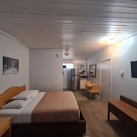 Sundowner Motel-2
