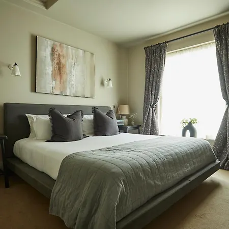 The Grosvenor Arms-2
