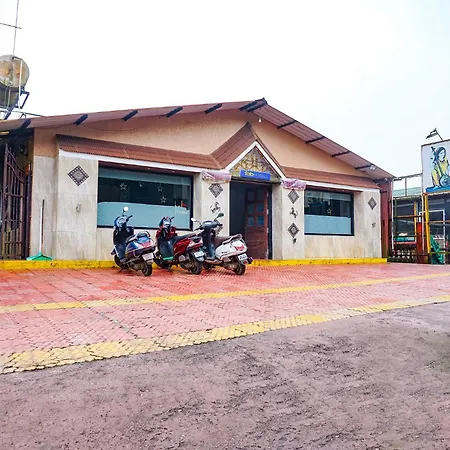 Fabhotel Prime Meera Vatika - Nr Veena Lake-2