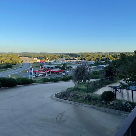 Quality Inn Clinton North-3