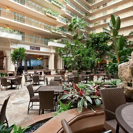 Embassy Suites San Francisco Airport Waterfront-2