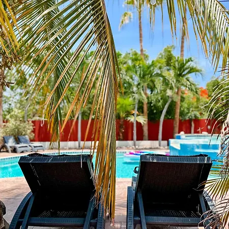 Woodstock Palmresort Curacao-2