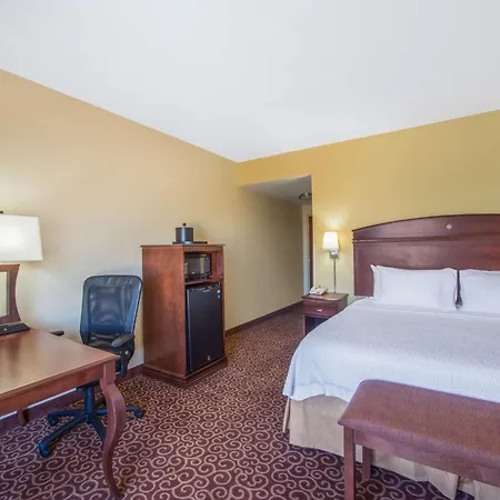 Hampton Inn & Suites Oklahoma City - South-3