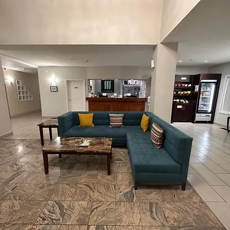 Mainstay Suites Madison Airport-3