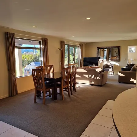 Vintners Retreat-2