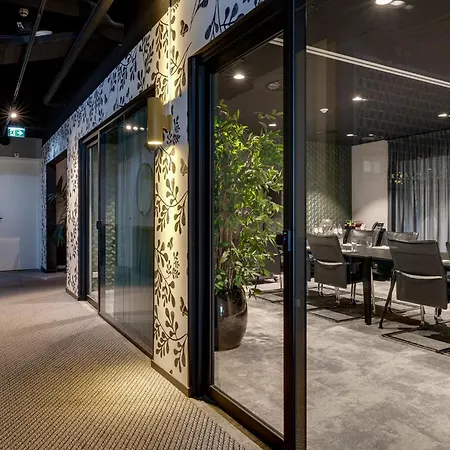 ibis Styles Amsterdam Airport-3