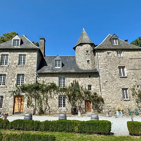 Château de la Borde à Ussel, centre-ville, proche autoroute A89-2