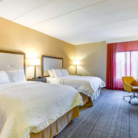 Hampton Inn Boston-Norwood-3