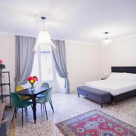 La Piazzetta Rooms & Apartments-3