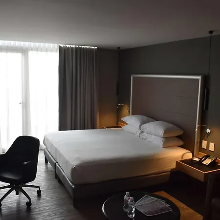 Ramada By Wyndham Mexico City Santa Fe-3