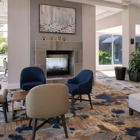 Hilton Garden Inn Baton Rouge Airport-3