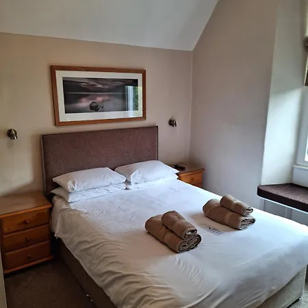 Ferndale Lodge-2