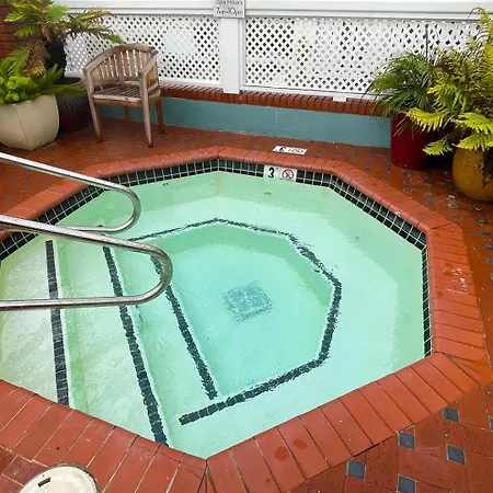 Inn On Summerhill-3