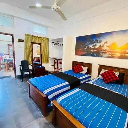 Hotel 100-3