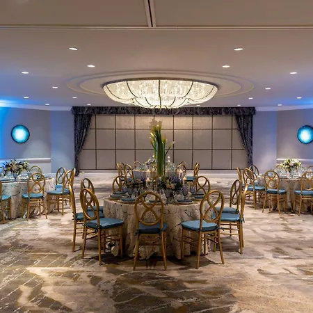 Hilton Alexandria Mark Center-2