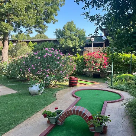Oleander House And Tennis Club-3