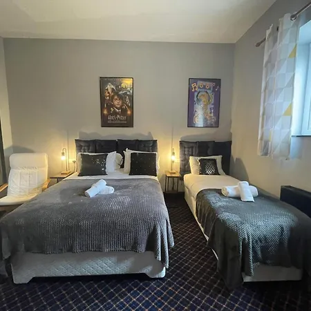 Bay View Rooms At Mentone Hotel-3