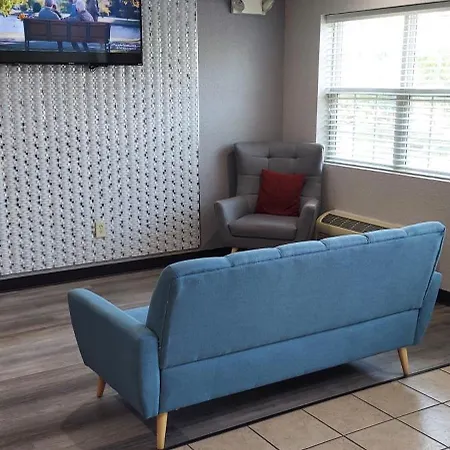 Microtel Inn & Suites By Wyndham Hoover/Birmingham-2
