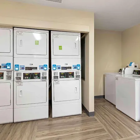Extended Stay America Select Suites - St Louis - Airport - Central-2