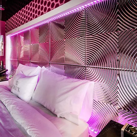 Olux Hotel-Motel-Suites-2