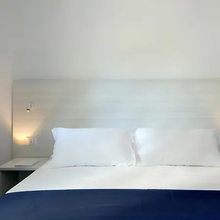 Torre San Vito Beach Hotel 3S-2