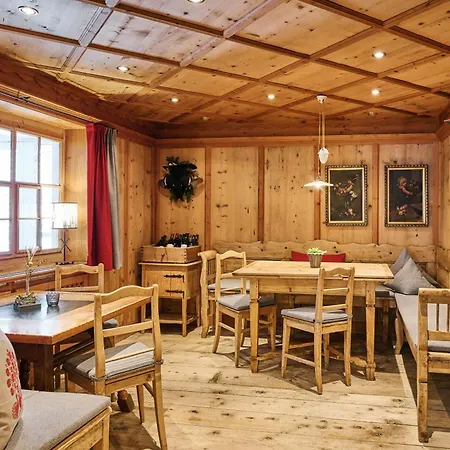 Hotel Garni Sursilva-2