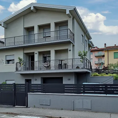Via Goito 25 Rooms & Apartment-3