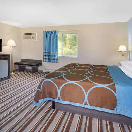 Super 8 By Wyndham Marysville/Port Huron Area-3