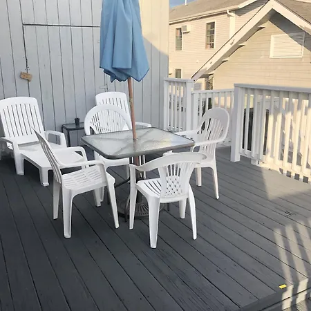 Sandpiper Beachfront Motel-2