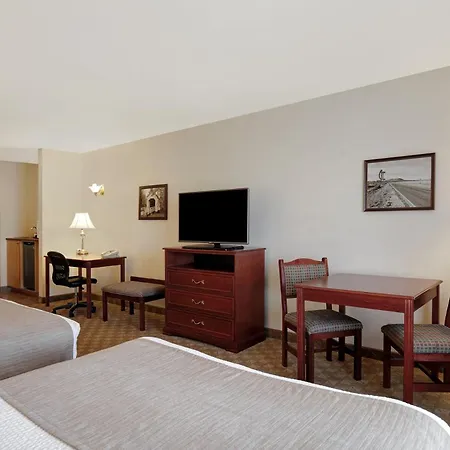 Days Inn By Wyndham Dawson Creek-2