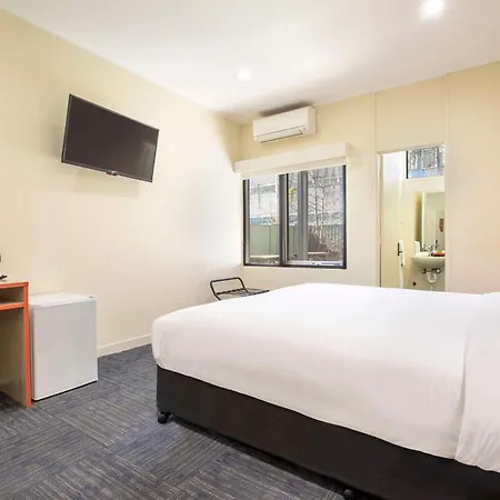 Nightcap At High Flyer Hotel-3