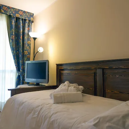 Chalet Du Lys Hotel & Spa-3