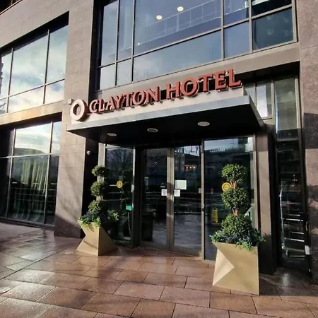 Clayton Hotel Cardiff-2