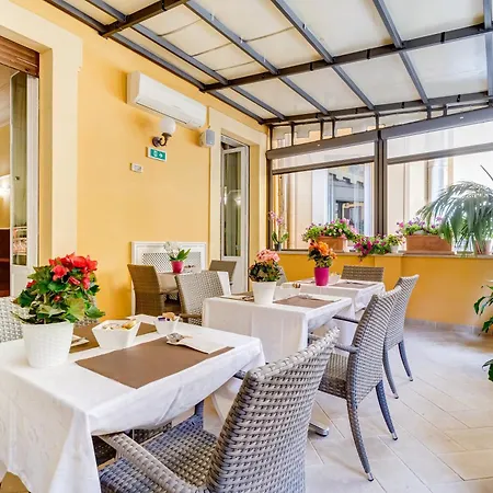 Hotel Cellini-2