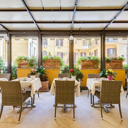 Hotel Cellini-2