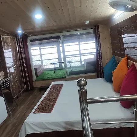 New Malook Hotel,Mall Road,Near Domino'S Pizza-3