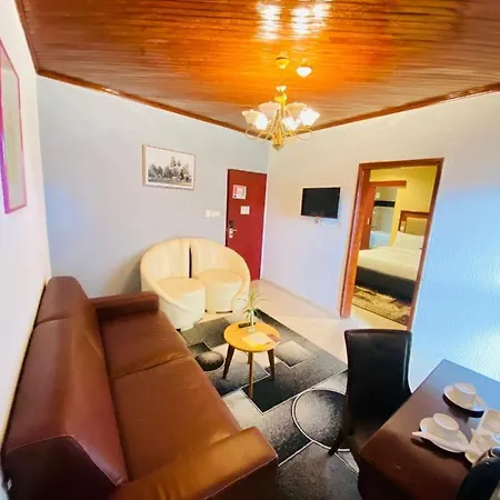 Fini Hotel Bobende-2