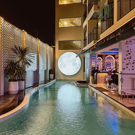 Ratri Hotel Phuket Old Town-3
