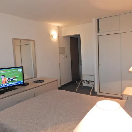 Hotel Tres Cruces-3