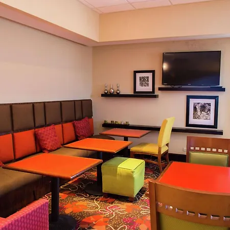 Hampton By Hilton Torreon Airport-Galerias-2