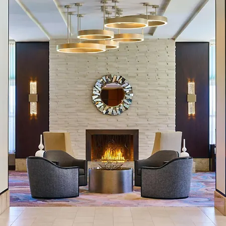 Hilton Los Angeles North-Glendale & Executive Meeting Center-3