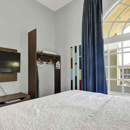 Express Inn-2