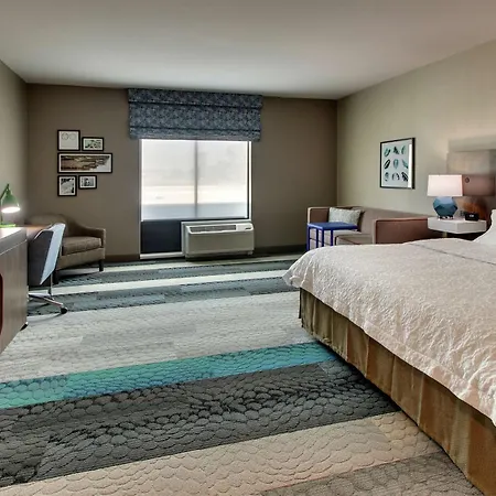 Hampton Inn & Suites By Hilton Southport-2