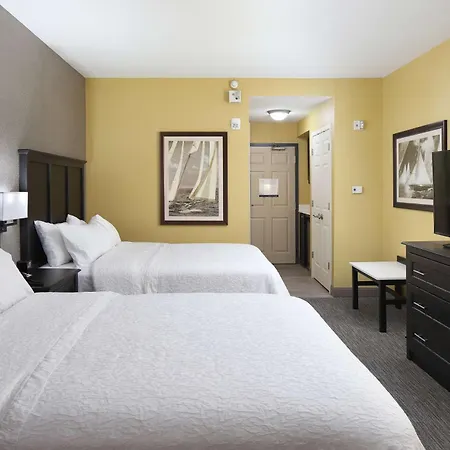 Hampton Inn Holland-3