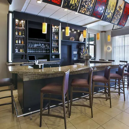 Embassy Suites Columbus - Airport-3