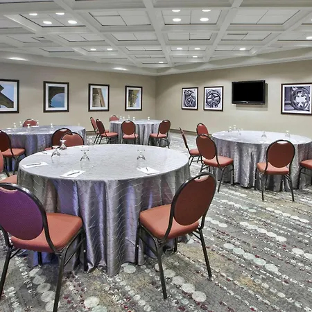 Embassy Suites Columbus - Airport-2